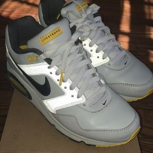 LIVESTRONG Nike Air Max